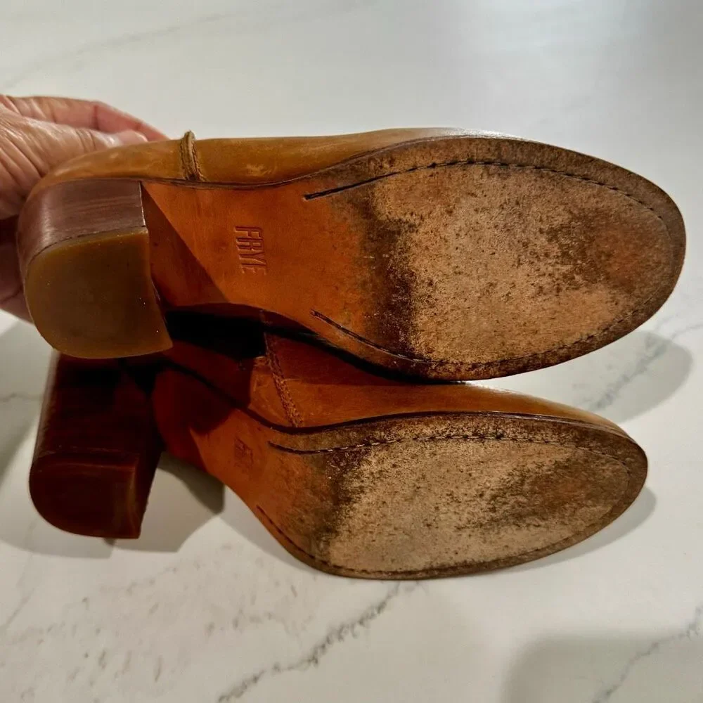 Frye very nice